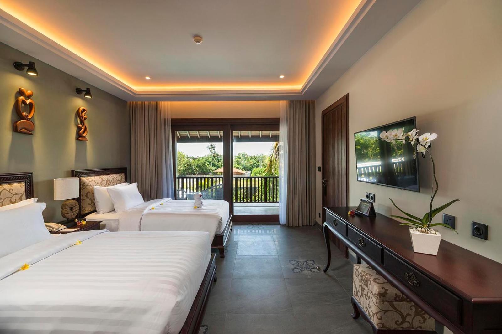Kamar Suite Twin dengan Pemandangan Kolam Renang