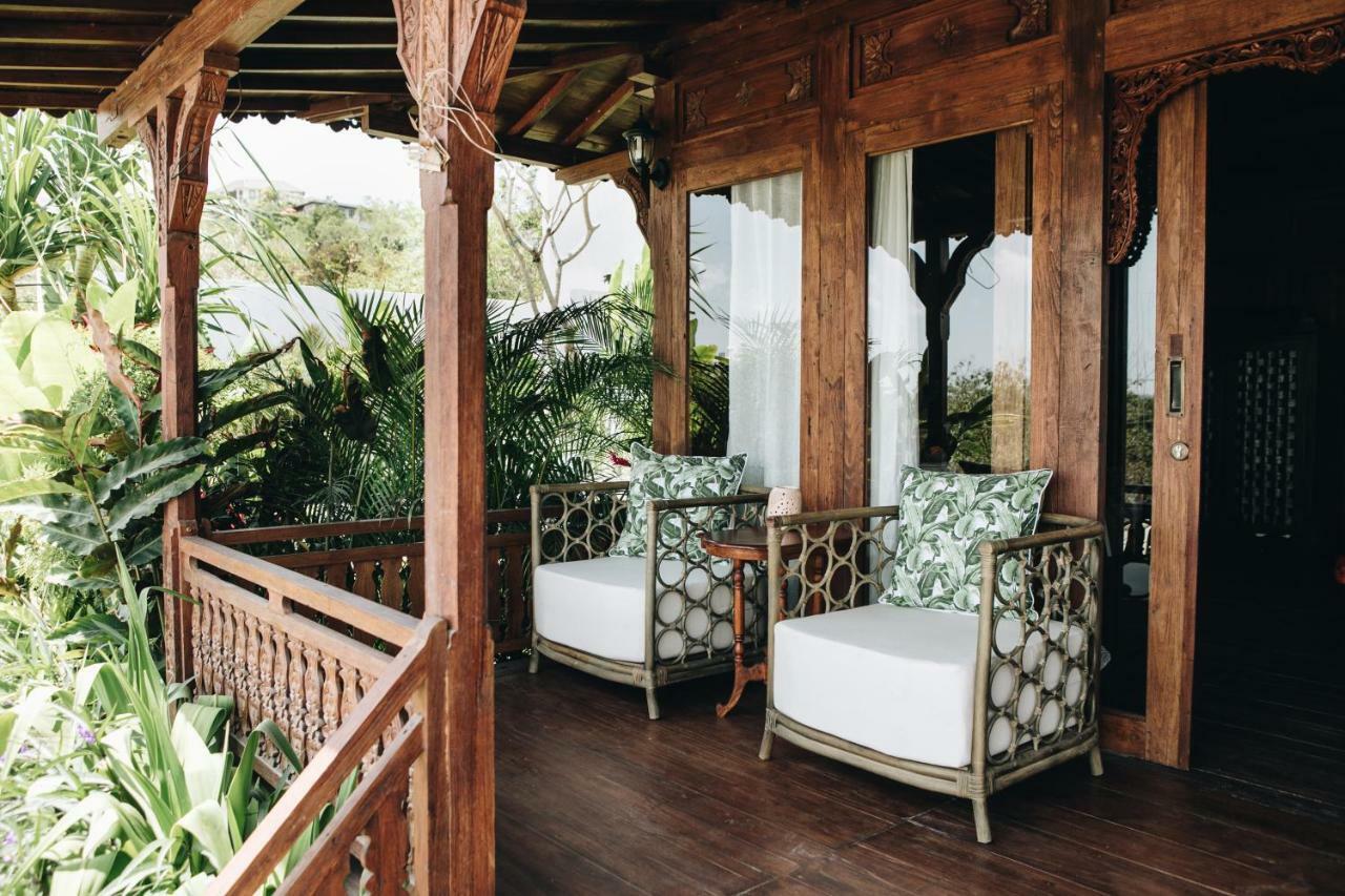 Romantic House