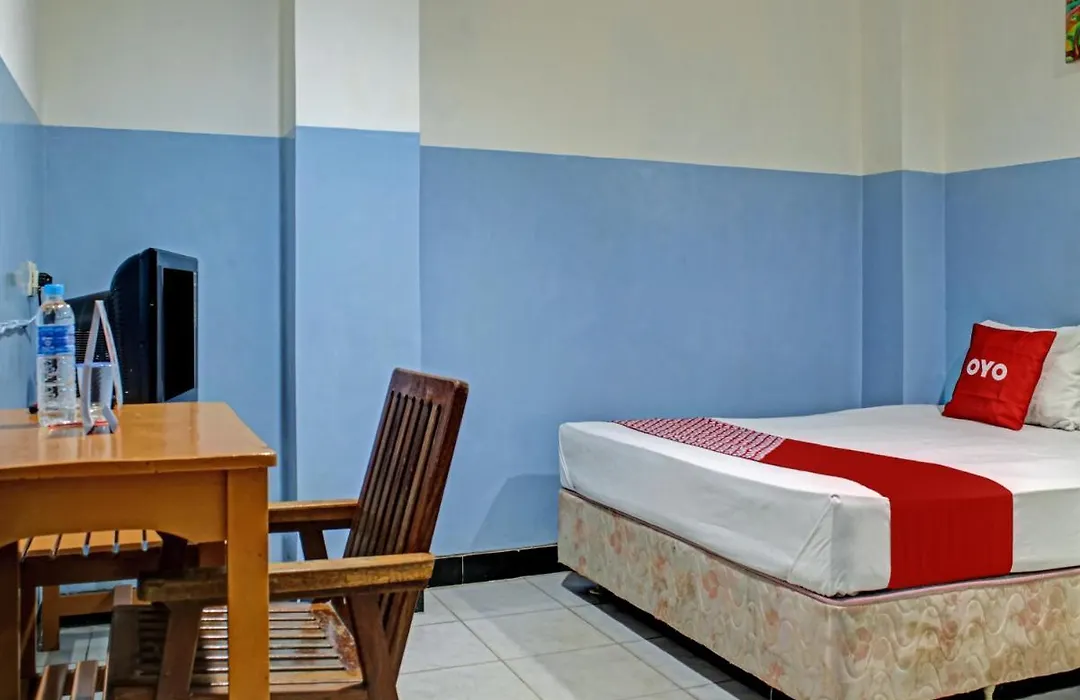 Oyo 3999 Hotel Pelangi Indah-1