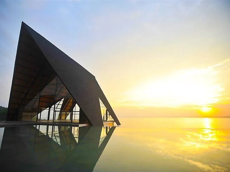 Laut Biru Resort Hotel-1