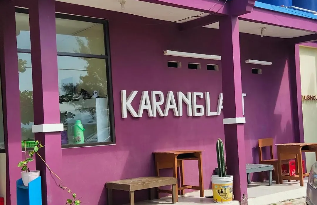 penginapan karanglaut santolo-1