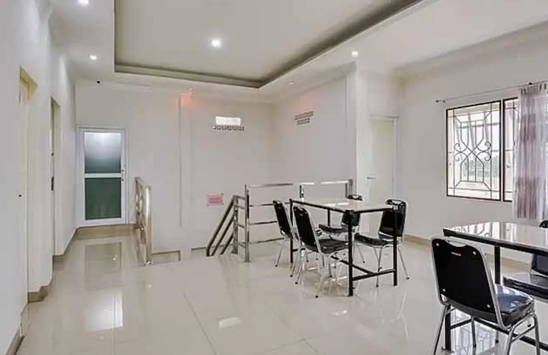 Reddoorz Near Palembang Airport 2-1