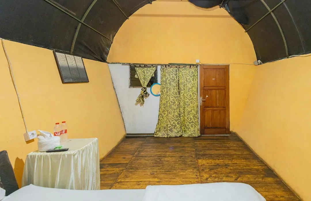 Chikar Glamping At Wisata Coban Talun Mitra RedDoorz-1