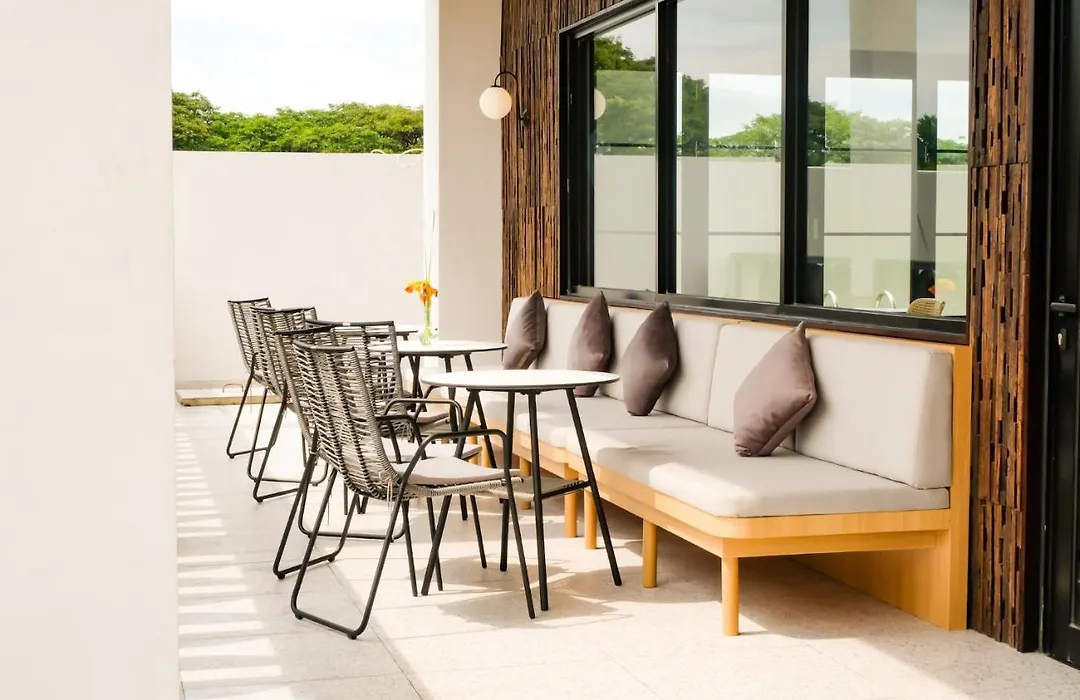 ARTOTEL Casa Cikarang-1