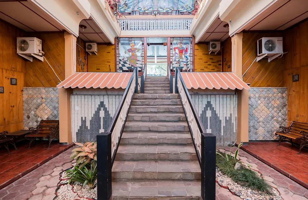 Palereman Hotel Redpartner Near Jatim Park 1-1