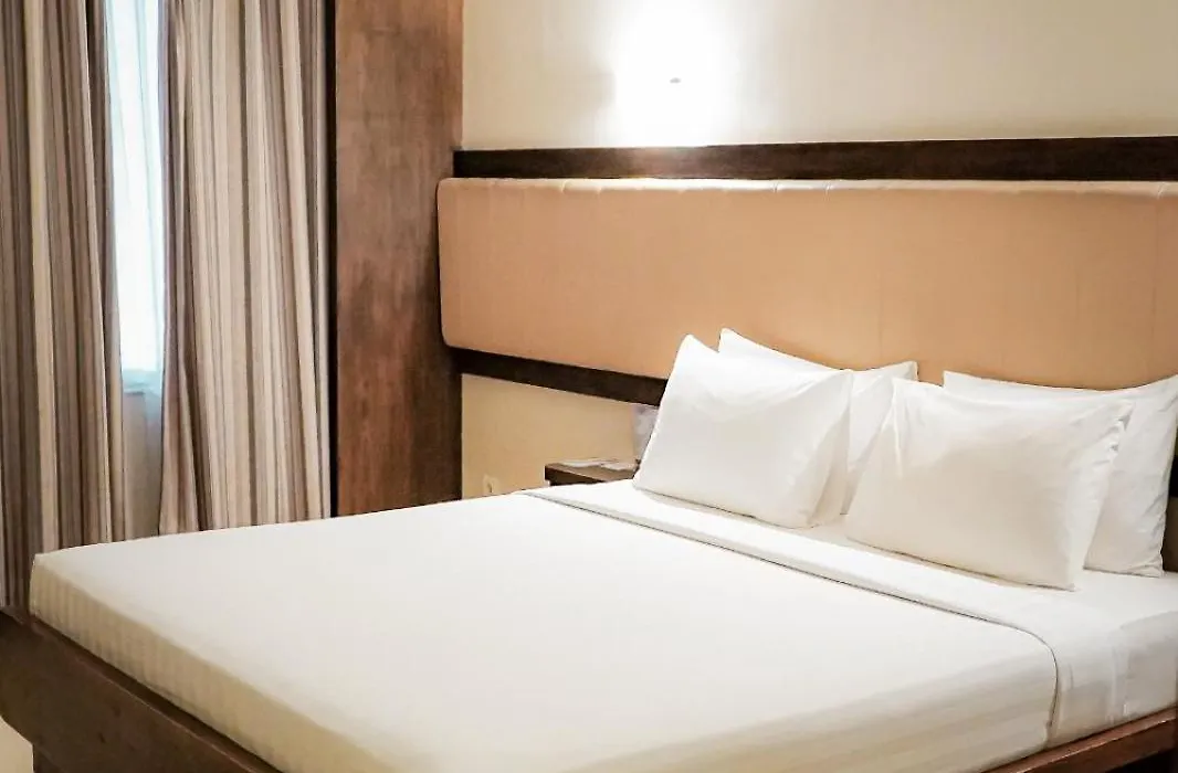 Crown Victoria Hotel Tulungagung-1