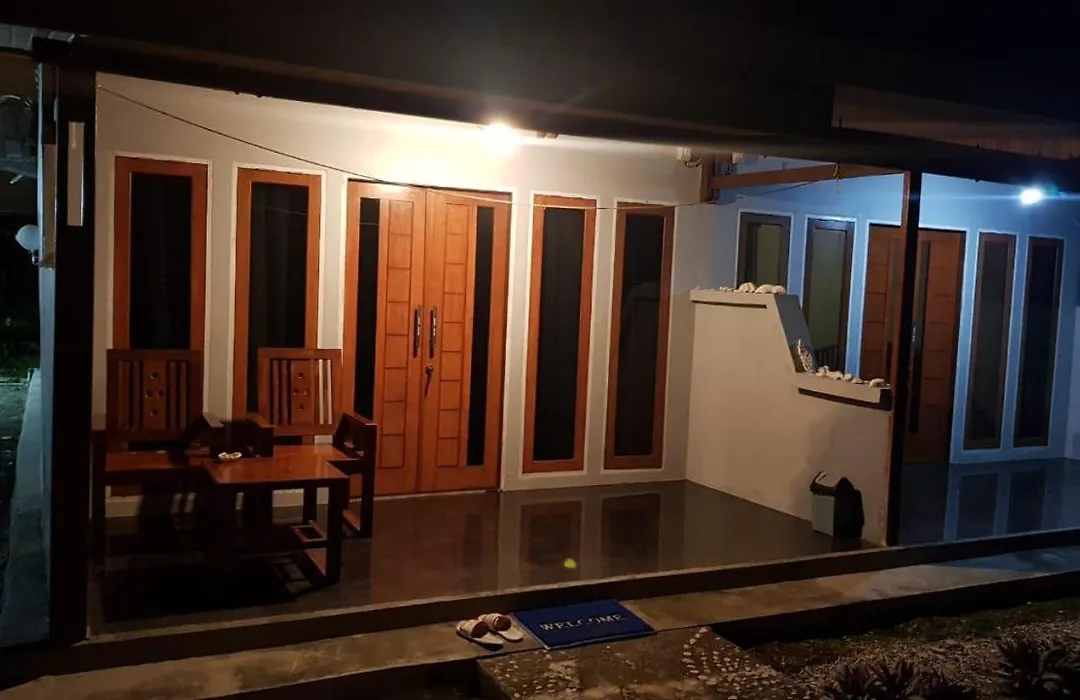 Amoryg Resort And Dive Raja Ampat-1