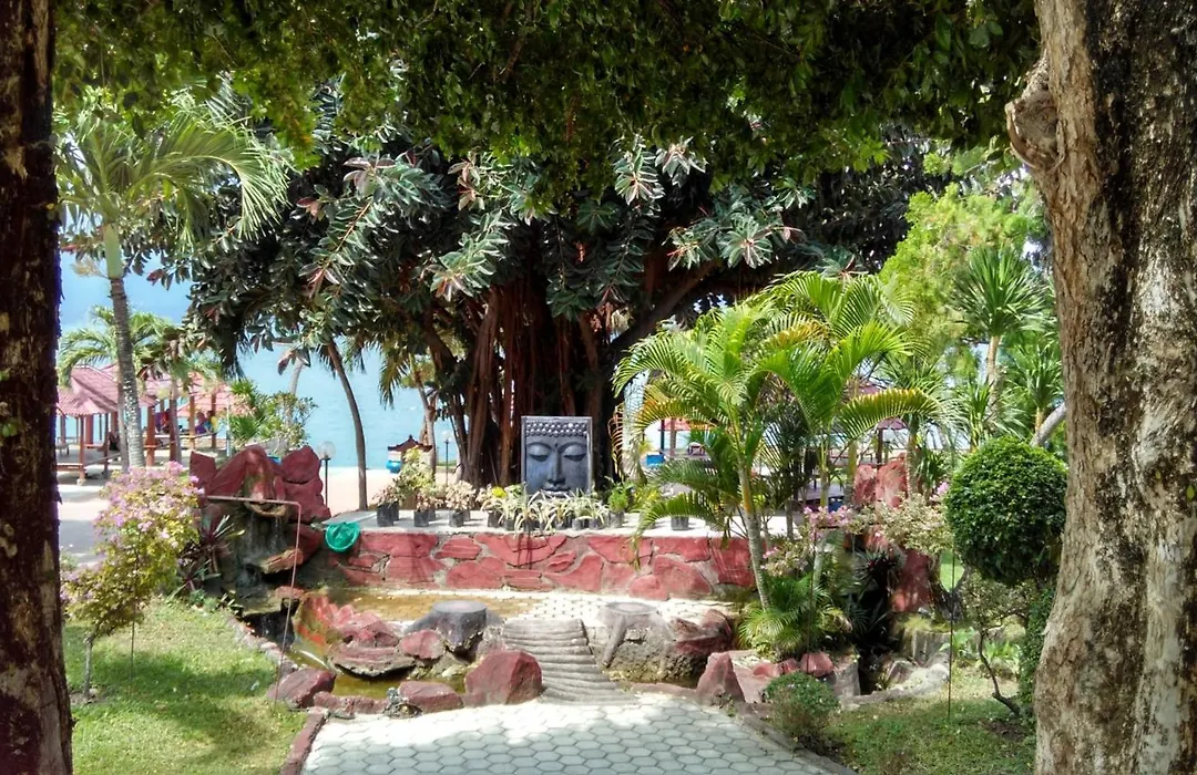 Amazing Beach Resort Palu-1