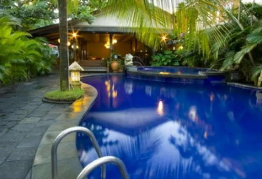 Nyiur Indah Beach Hotel-1