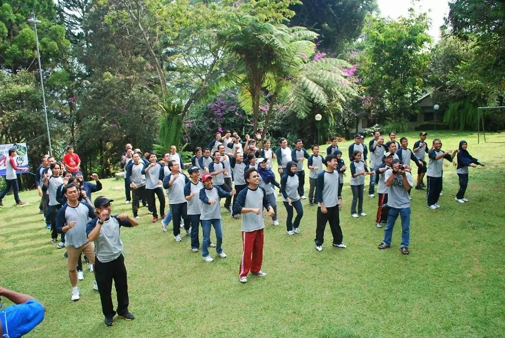 Maple House Lembang-1