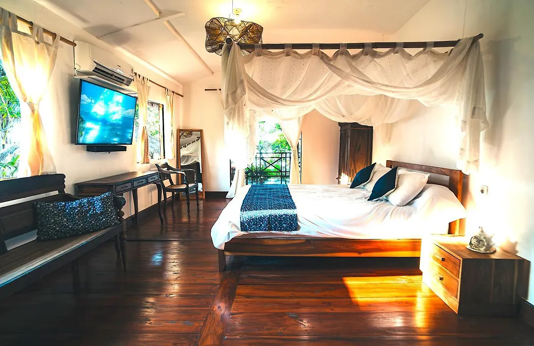 Villa Tengkek Karimunjawa-1