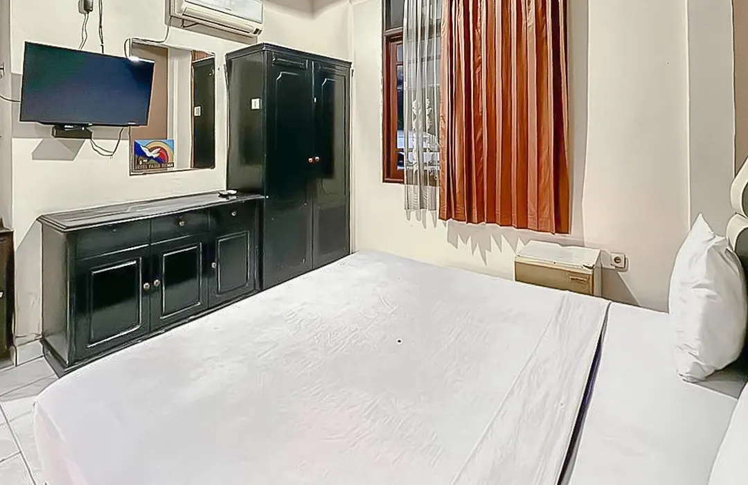 Fajar Indah Hotel Mitra RedDoorz-1