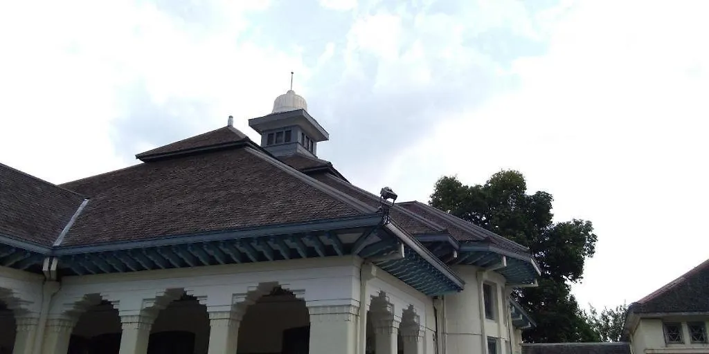 Zaen Hotel Syariah Solo-1