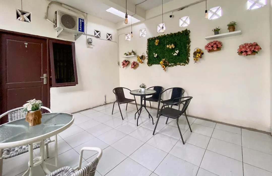 Reddoorz At Sonya Homestay Tebing Tinggi-1