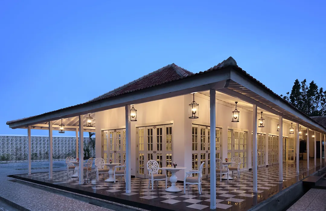 Menumbing Heritage Hotel-1
