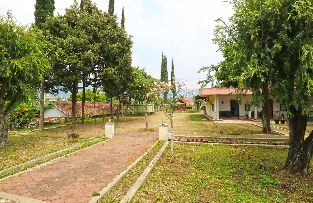 Oyo 90481 Vanda Guest House Batu-1