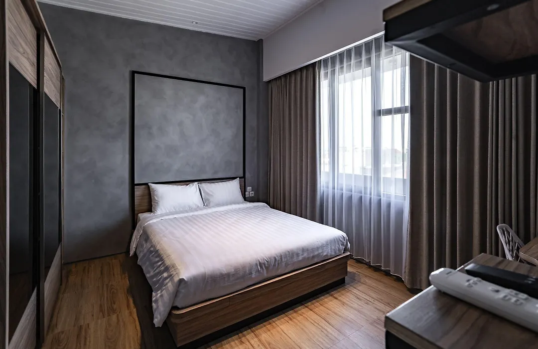 LOA Living Solo Baru-1