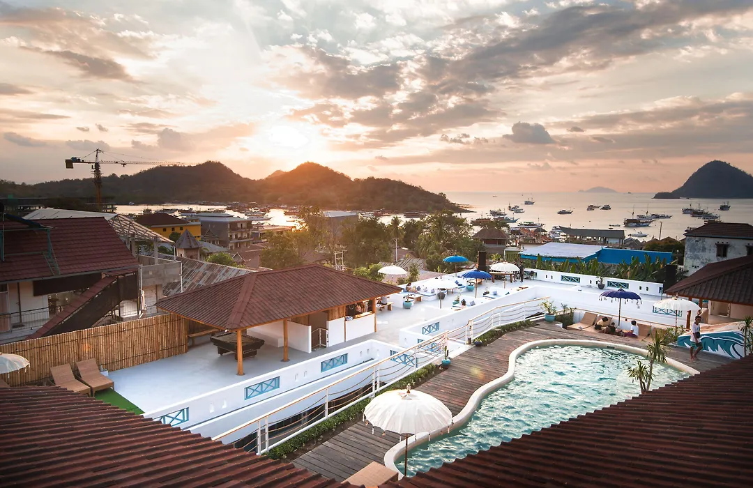 Seaesta Komodo Hotel & Hostel-1