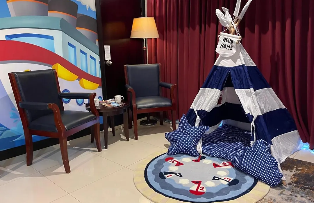 Pacific Palace Hotel-1