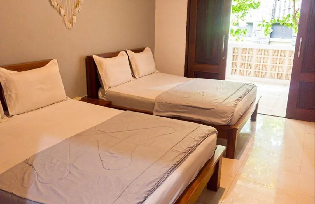 Ketapang Guesthouse Echo Beach Canggu-1