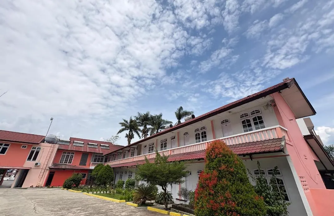 Hotel Ompu Herti-1