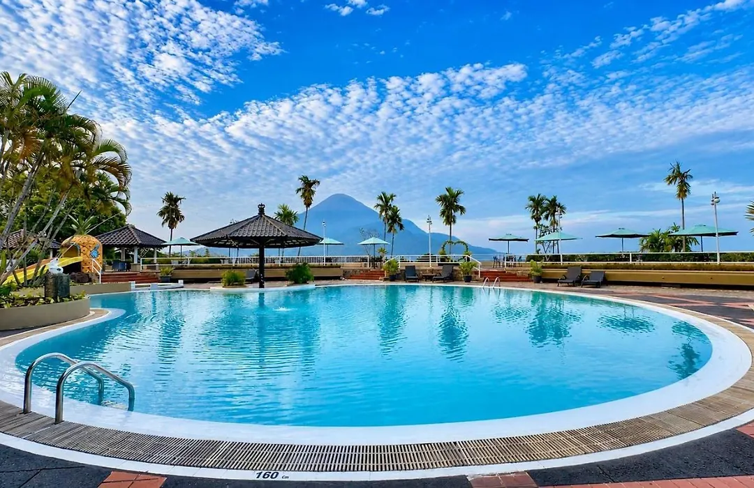 Grand Whiz Hotel Trawas Mojokerto-1
