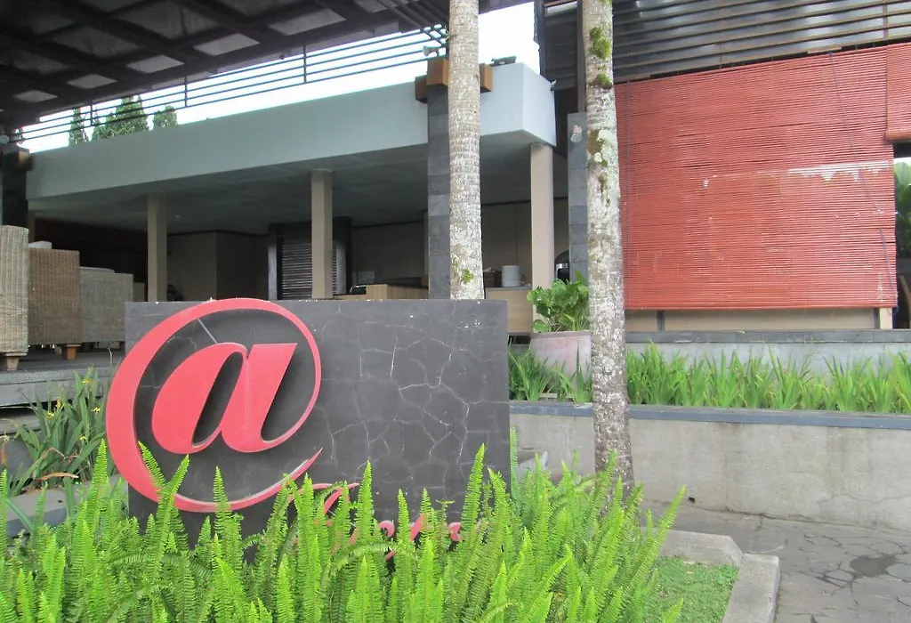 Grand Hotel Lembang-1