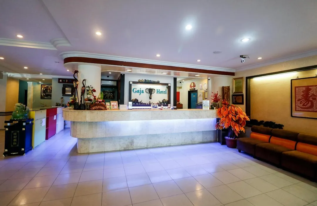 Reddoorz Plus @ Jalan Dr Sutomo Pekanbaru-1