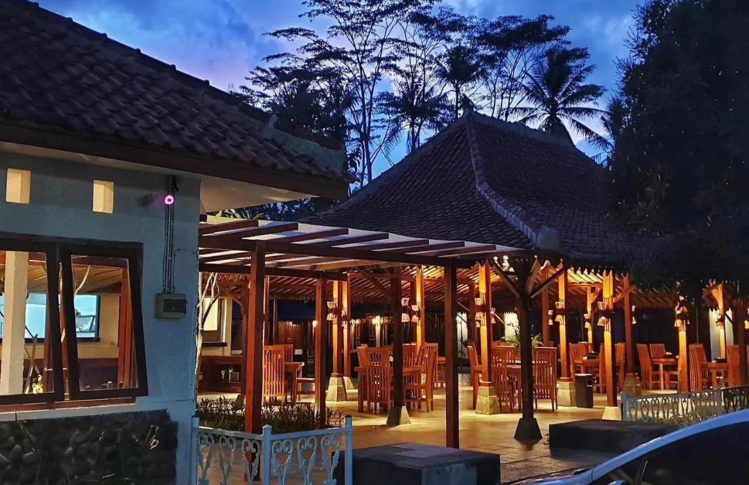 The Nalaya Hotel & Resto-1