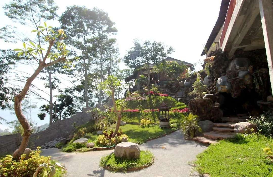 Caldera Hotel & Restaurant-1