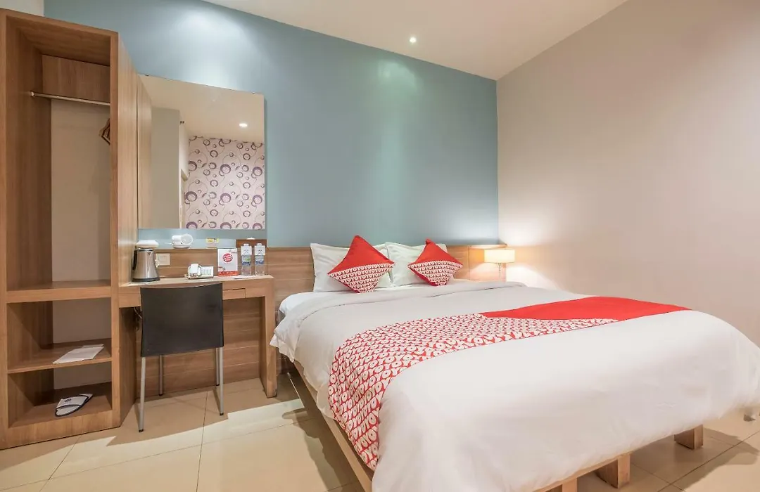 Aswin Hotel And Spa Makassar-1