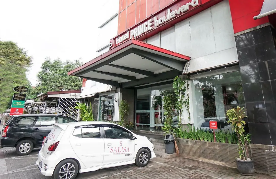 Oyo 1318 Hotel Prince Boulevard-1