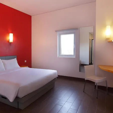 Amaris Hotel Madiun-2
