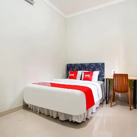 OYO 90178 Pangeran Residence-2