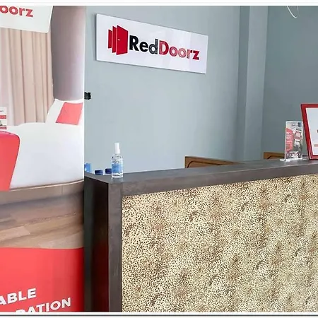 RedDoorz Syariah near T2 Juanda Airport 2-2
