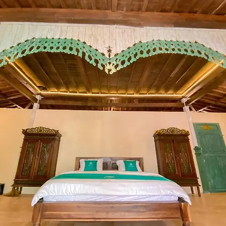 Ubu Villa Borobudur - 3 Bedrooms Villa Near Borobudur Temple-2
