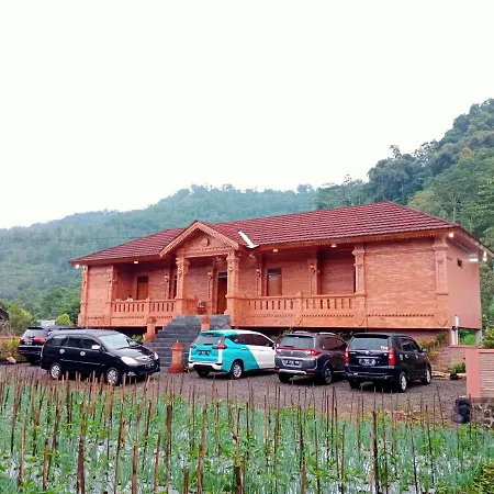 Villa Pringgitan-3