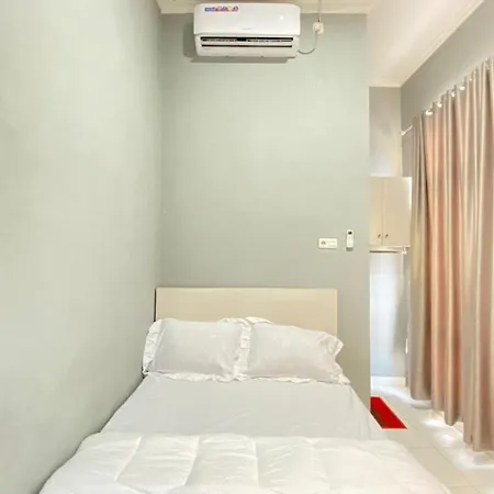 Pelangi Guest House Palembang RedPartner-2