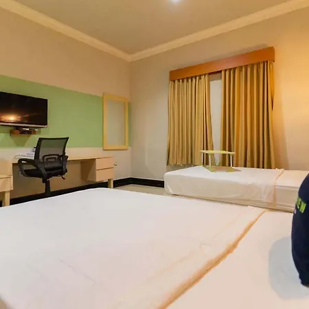 Urbanview Hotel Raja Jambi-2