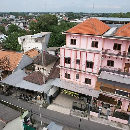 Homestay Kampung Inggris SYARIAH-2