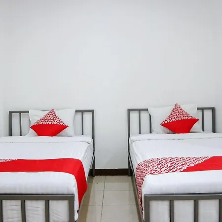 OYO 1306 Cendrawasih Homestay-3