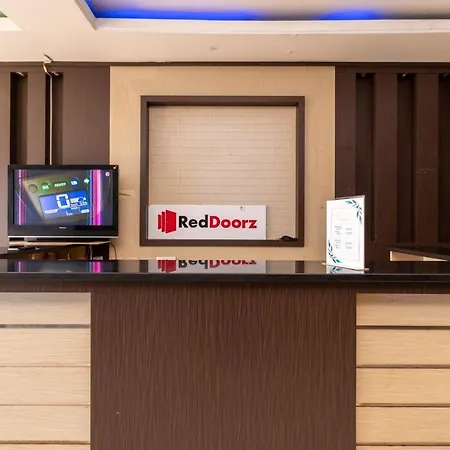 RedDoorz @ Jalan Gajah Mada Lampung-2