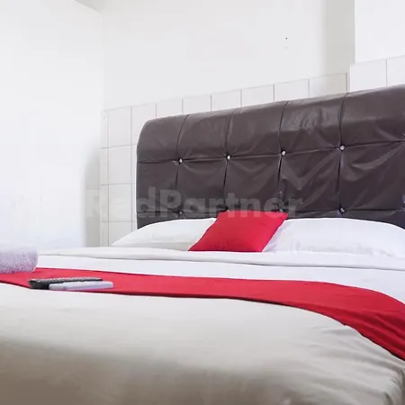 Edbert Guesthouse Near Lotte Grosir Medan Redpartner-3