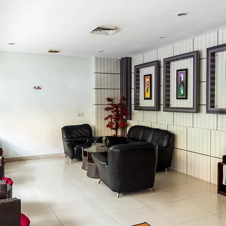 Capital O 664 Romance Hotel-2