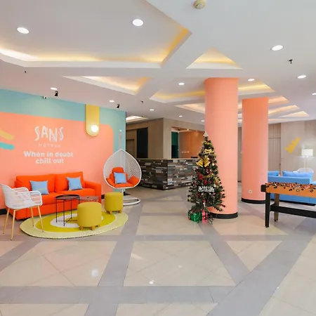 Sans Hotel The Green Bekasi By Reddoorz-3