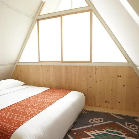 Rumah Atsiri Glamping-3