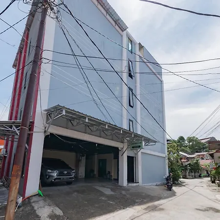 Urbanview Hotel De Grand Garuda Balikpapan-2
