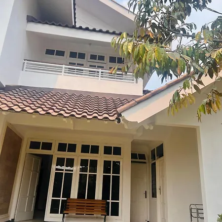 Villa Dedaun Batu-3