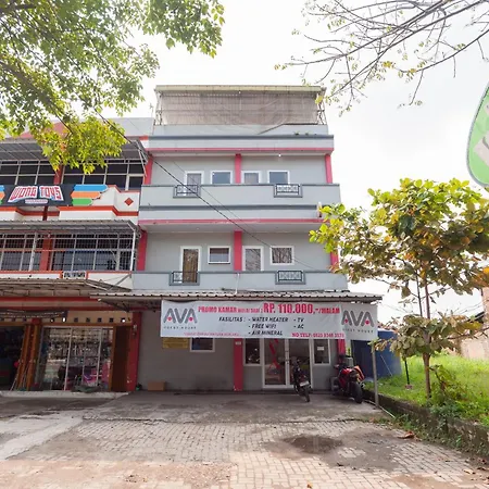 AVA Guesthouse Mitra RedDoorz Lampung-3