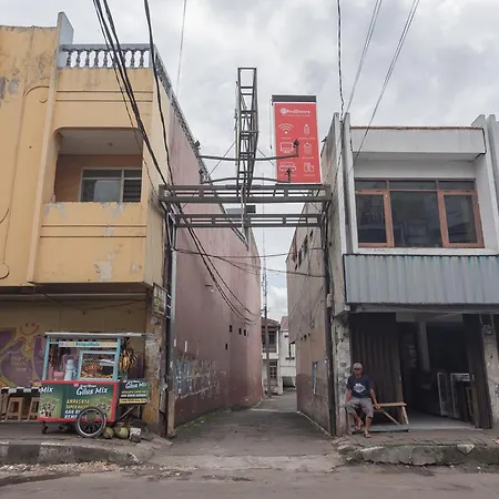 Reddoorz Near Sukabumi Station 2-2
